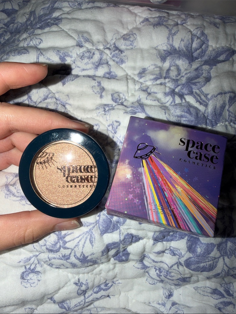 Shimmer Highlighter - Golden Champagne